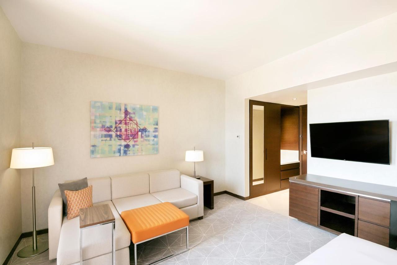 Hyatt Place Dubai Wasl District Residences Extérieur photo