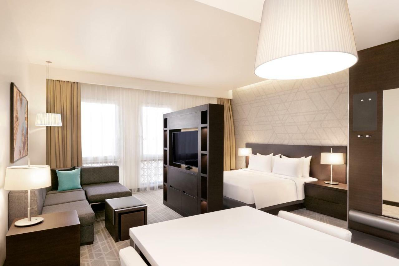 Hyatt Place Dubai Wasl District Residences Extérieur photo